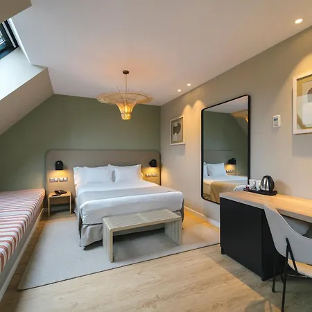 Готель Barcelo Cervantes 5*