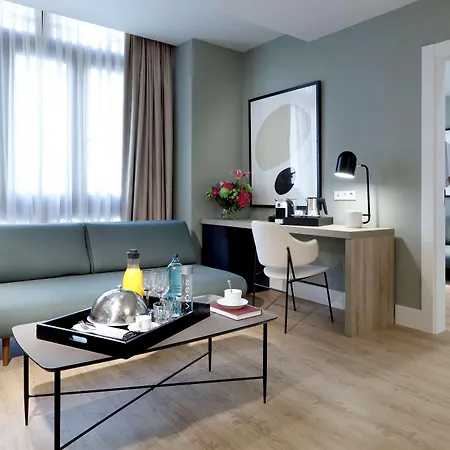 Hotel Barcelo Cervantes 5*