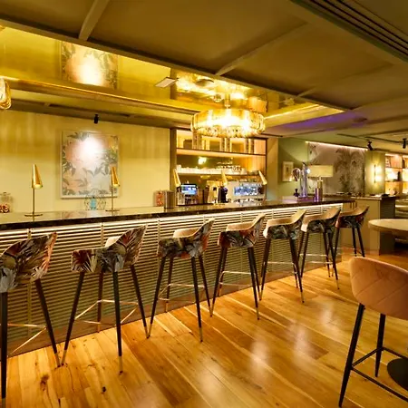 Hotel Barcelo Cervantes
