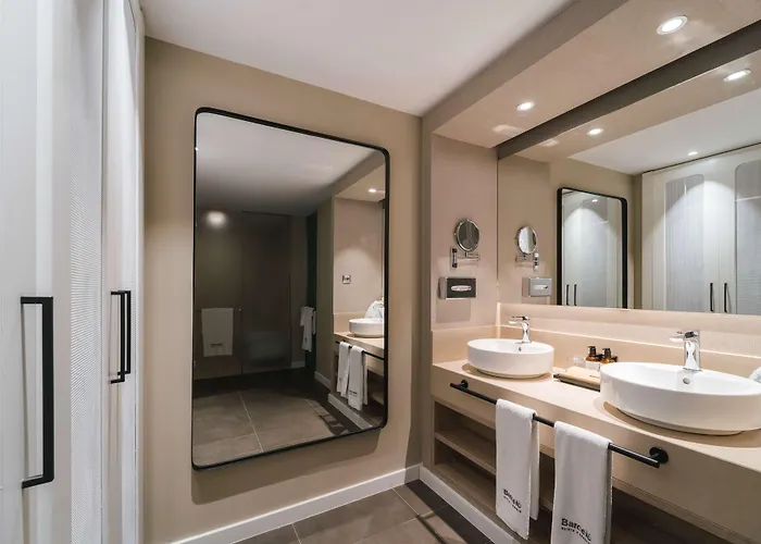 호텔 바르셀로 세르반테스