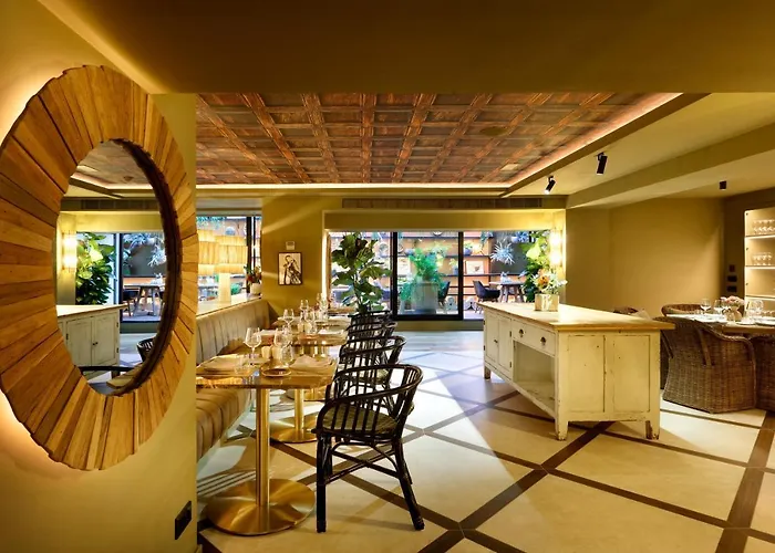 호텔 바르셀로 세르반테스 5*